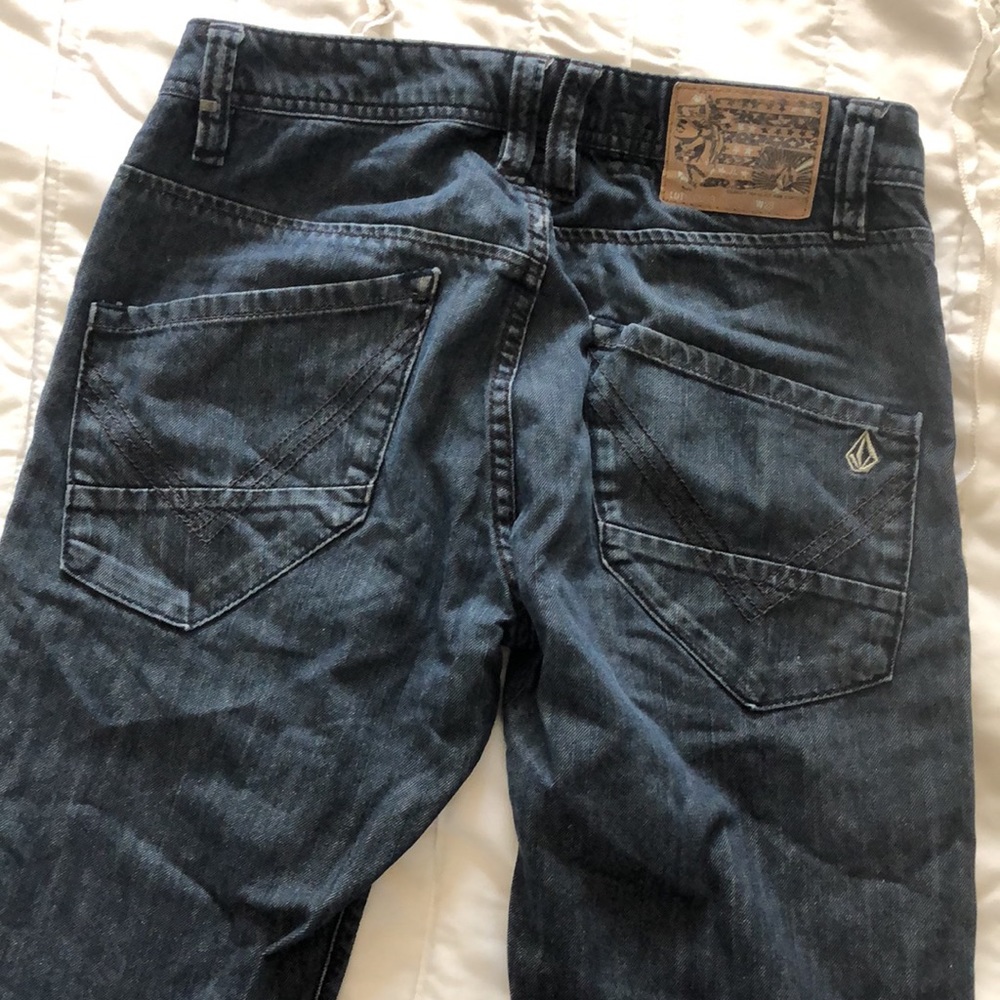VOLCOM jeans size 28 Nova modern straight fit